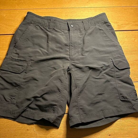 The north face men’s gray shorts 32 - Picture 1 of 9